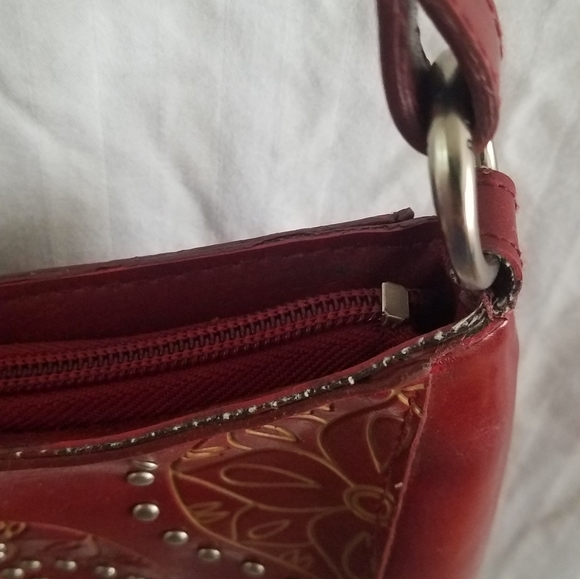 Red Purse with sliver studs - Picture 10 of 10